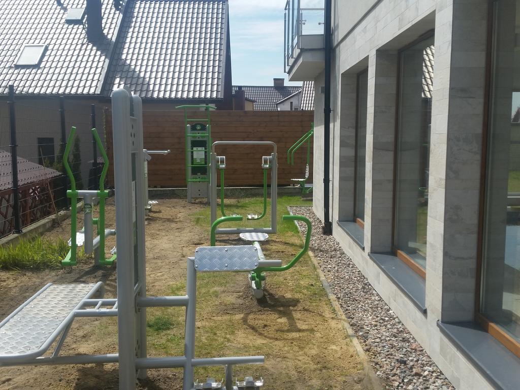 Marina Jastarnia Apartamenty W Budynku Z Basenem Extérieur photo