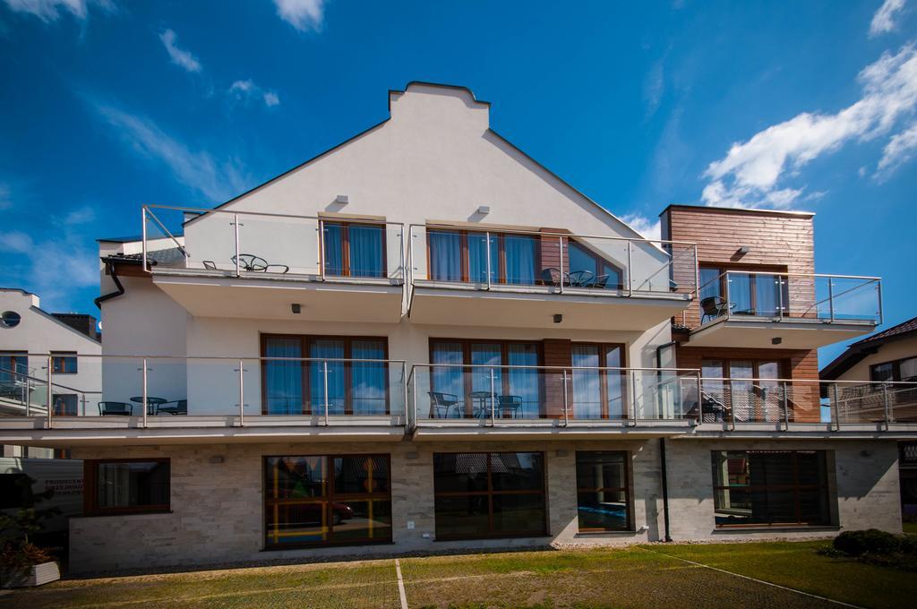 Marina Jastarnia Apartamenty W Budynku Z Basenem Extérieur photo