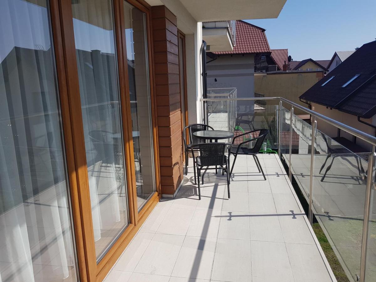 Marina Jastarnia Apartamenty W Budynku Z Basenem Extérieur photo